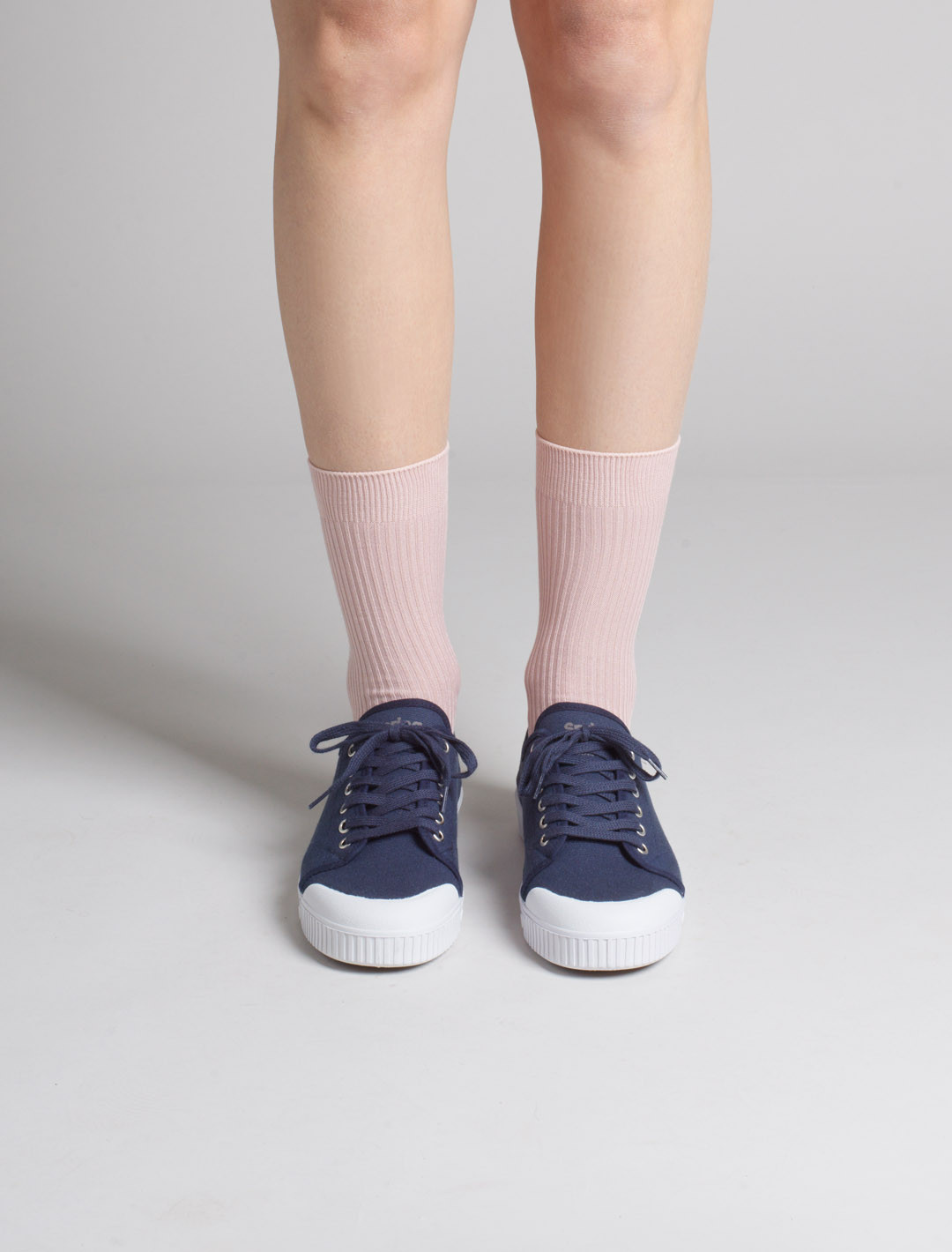 Spring Court G2 canvas basket in blue - worn