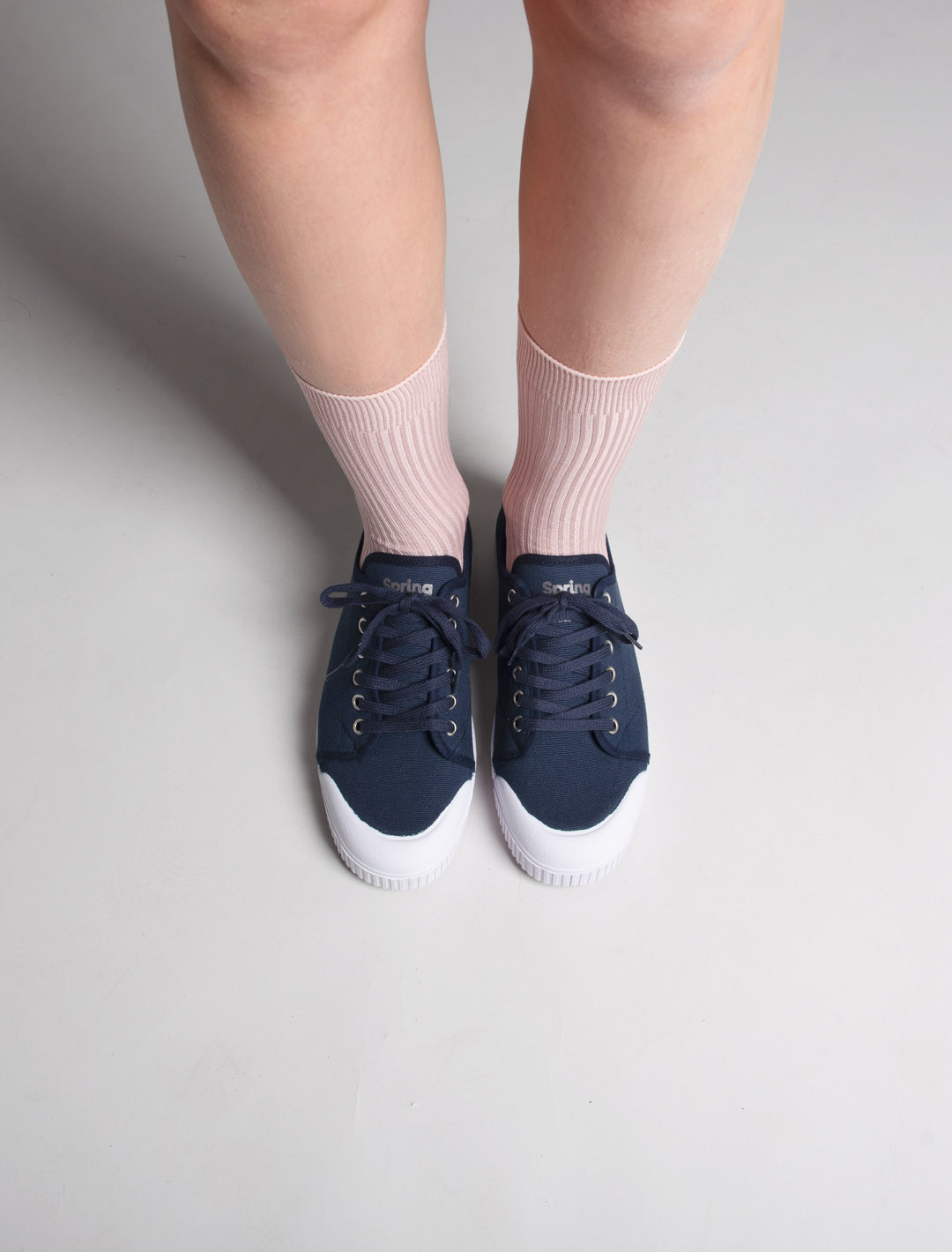 Basket Spring Court G2 en toile bleu - vue portée