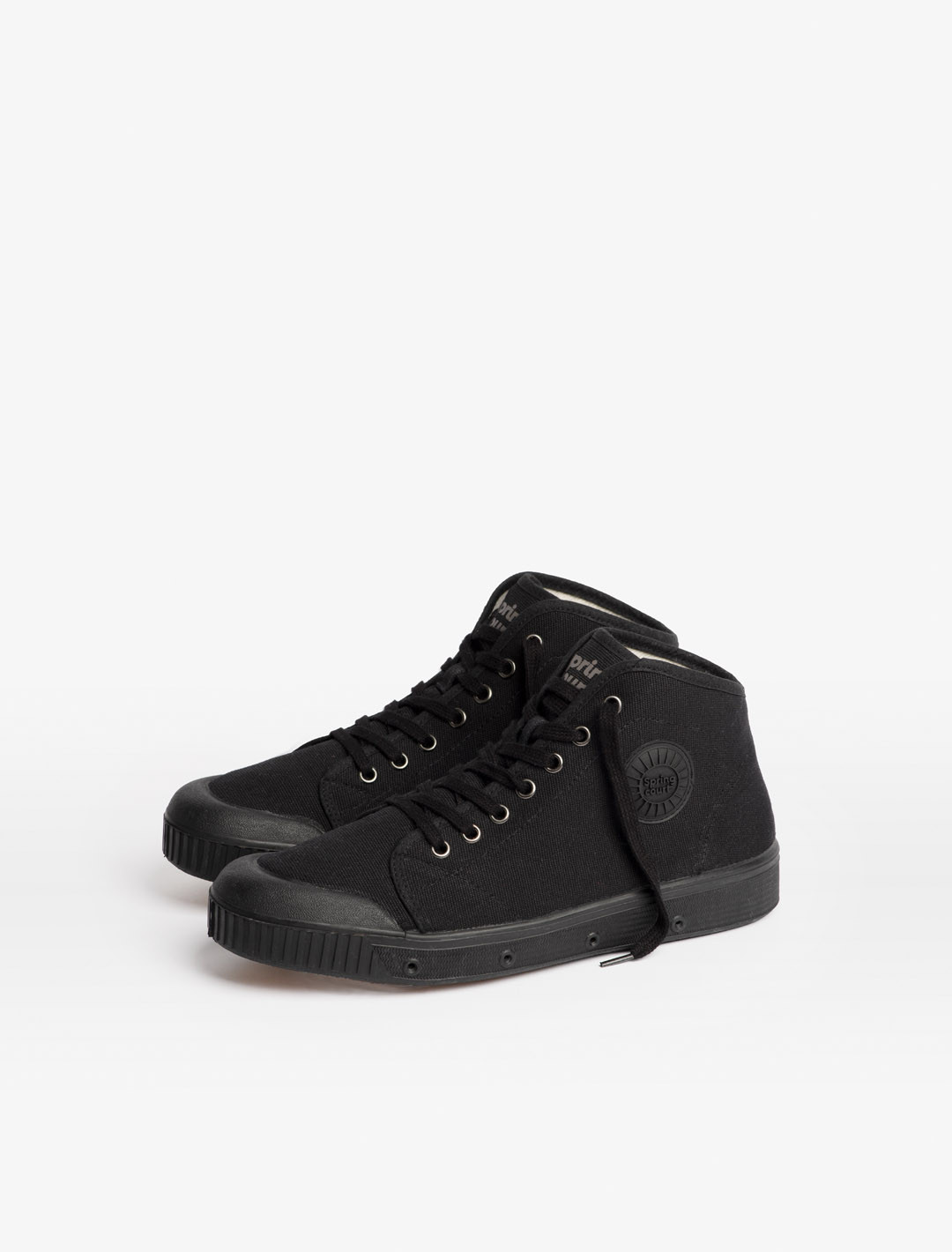 Spring Court B2 black cotton sneakers – three-quarter view