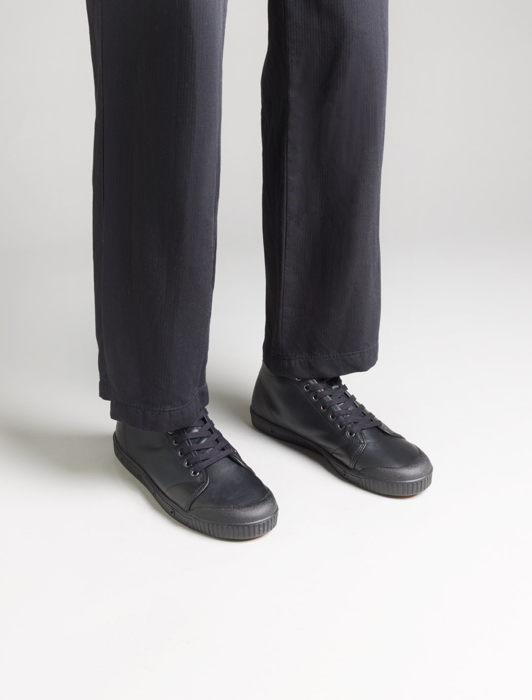 Spring Court B2 black leather sneakers – worn view