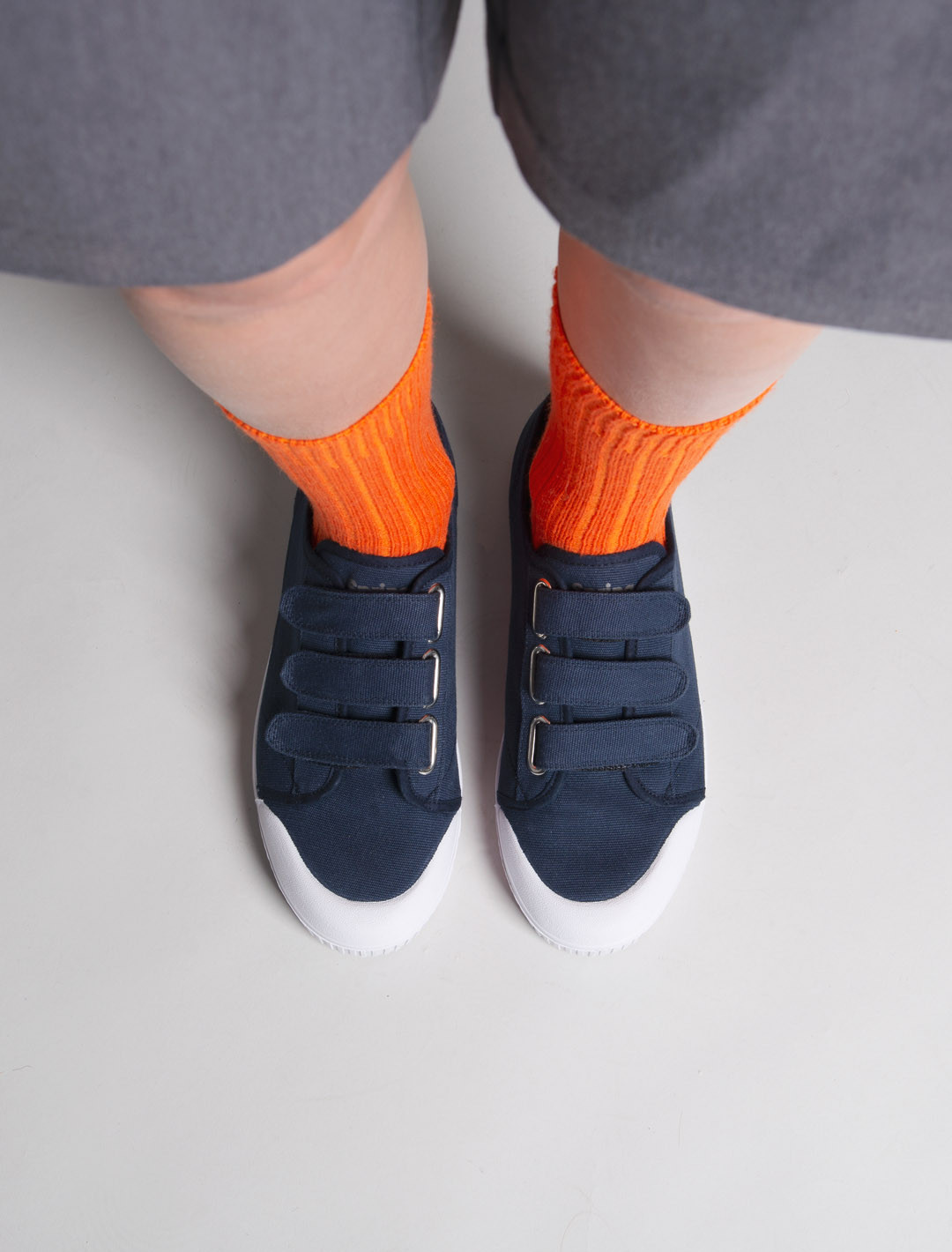 Basket Spring Court G2 à scratch en canvas bleu - vue portée