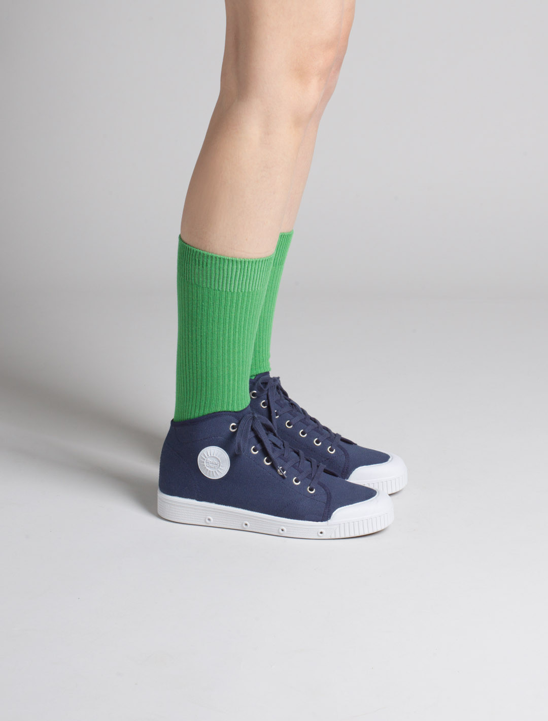 Basket Spring Court B2 en coton bleu marine - vue portée de profil