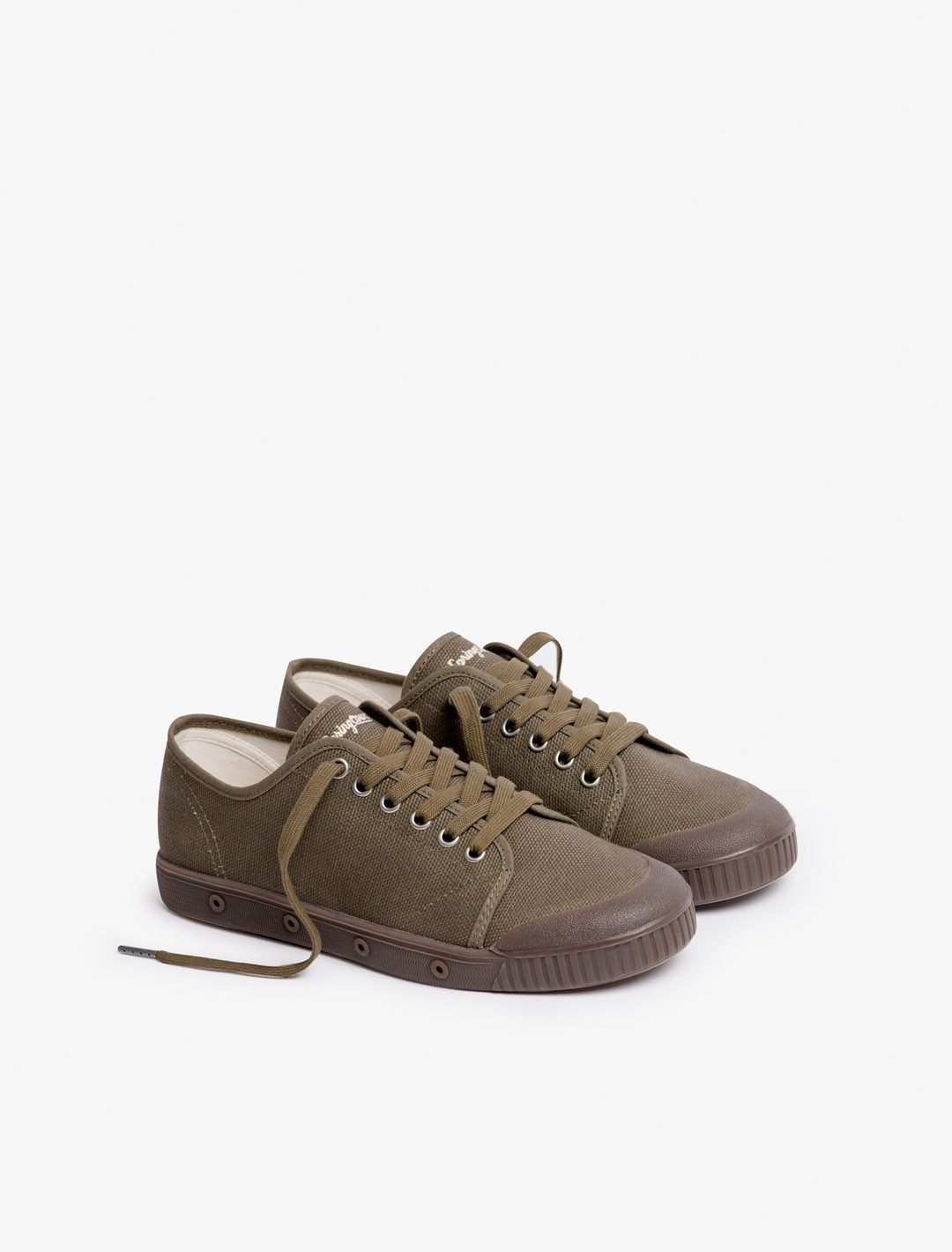 Spring Court G2 khaki cotton sneakers – three-quarter view