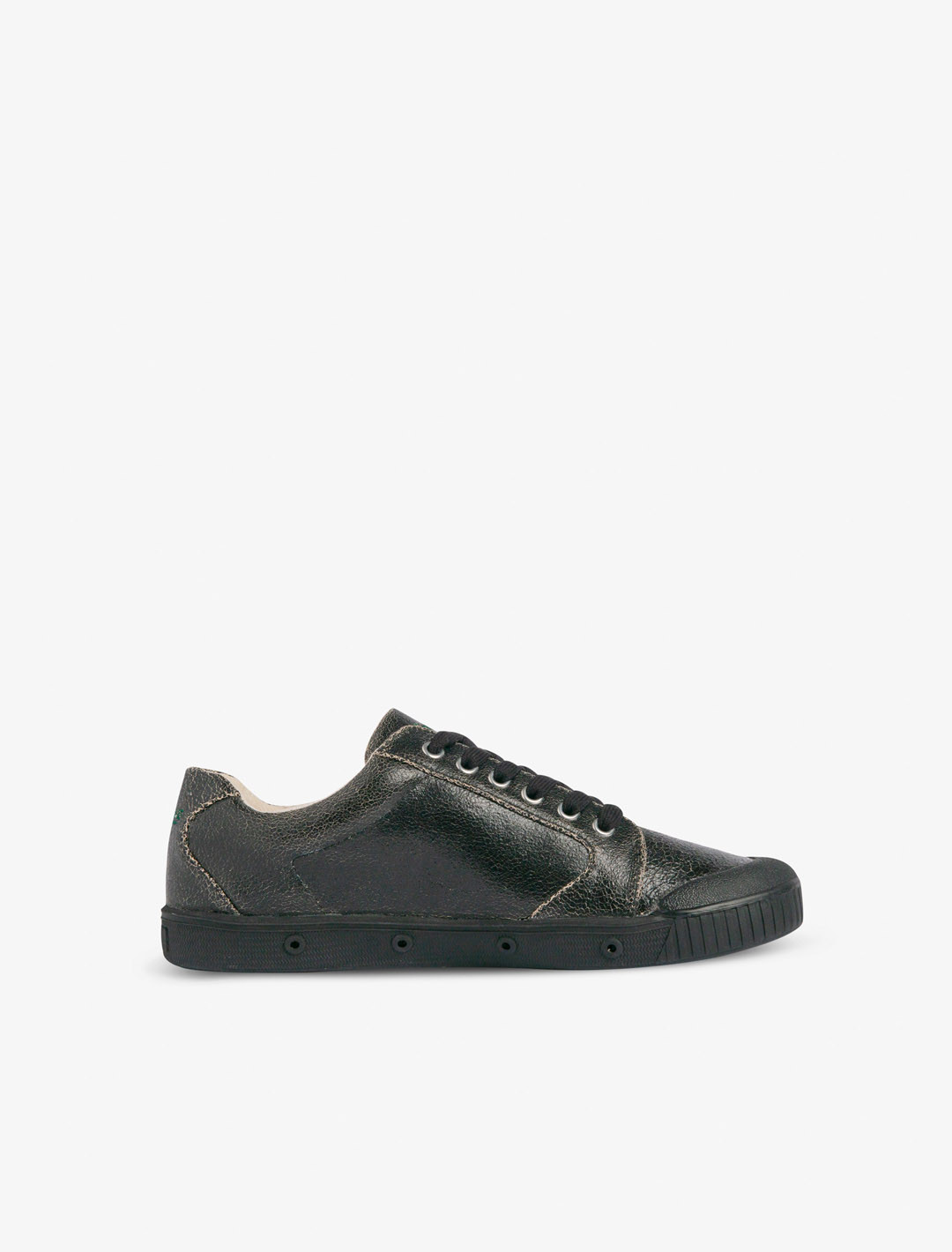 Spring Court C2 crackled leather basket in black - Side view