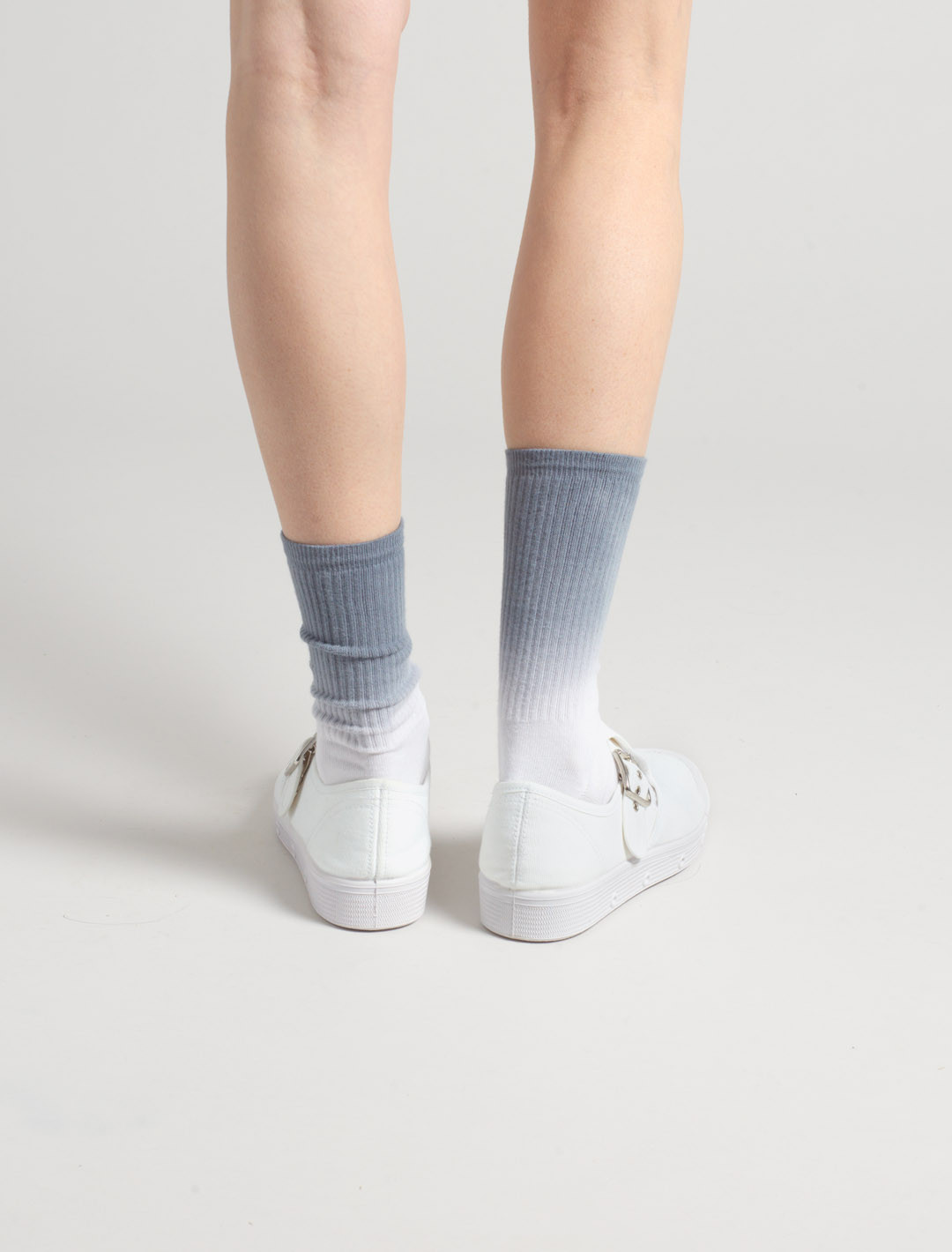 Basket Spring Court M2 en cuir blanc - vue portée de dos